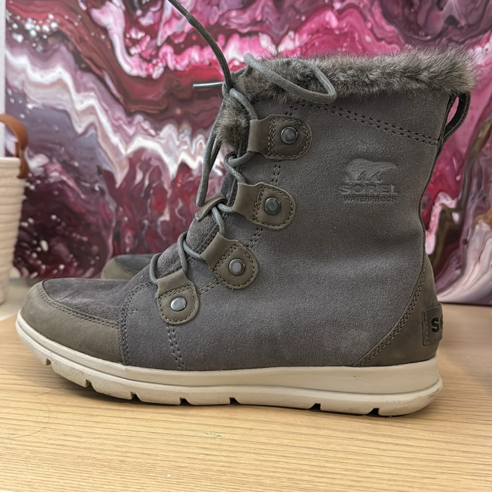 SOREL explorer Joan boots